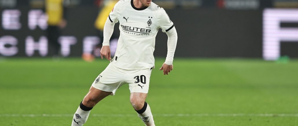 El suizo está entre los únicos 5 extranjeros en lograrlo con un club. Nico Elvedi cumple hoy 300 partidos en Bundesliga con Borussia Monchengladbach