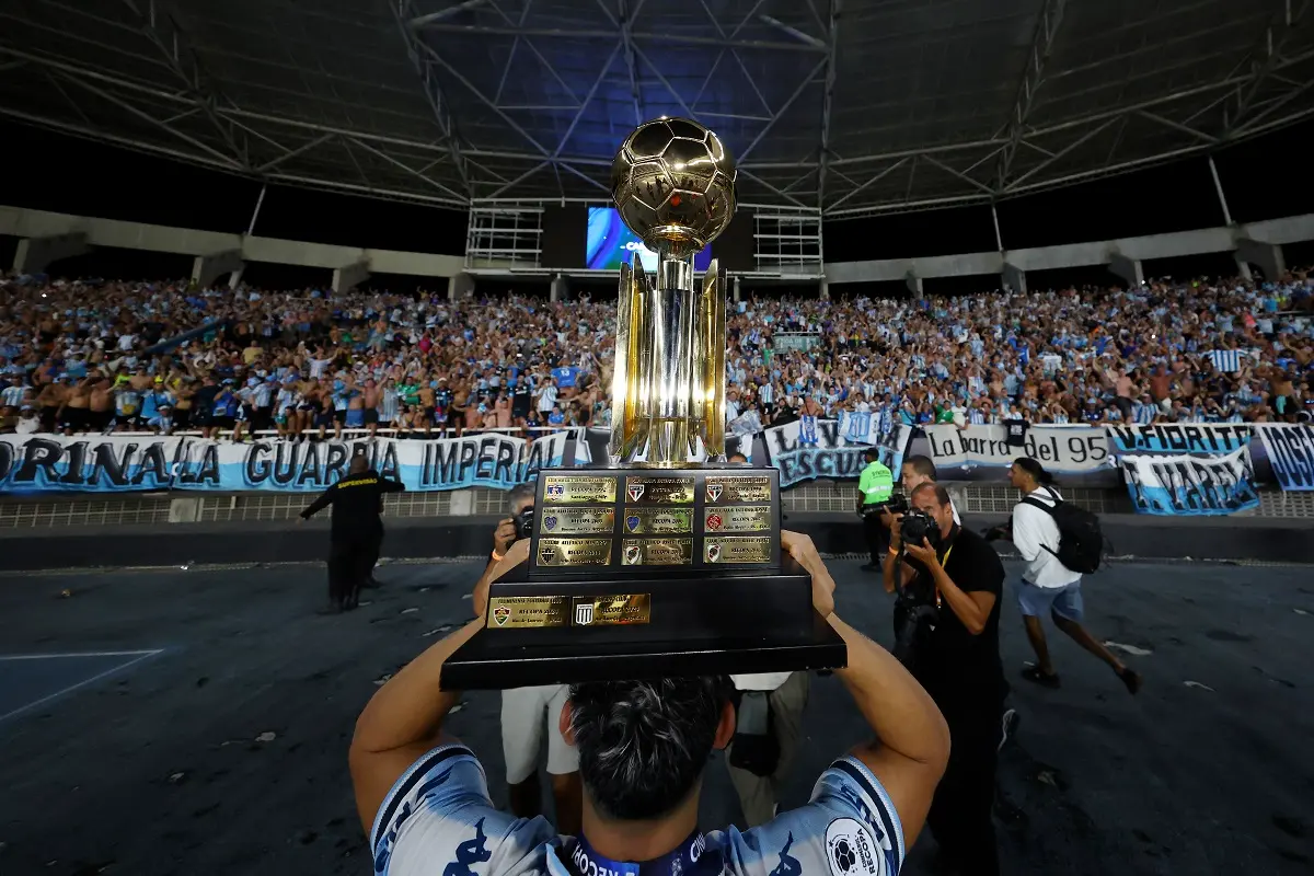 Conmebol confirmó fechas y horarios de la Recopa Sudamericana entre Lanús y Flamengo