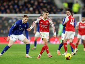 Arsenal le ganó a Everton y recuperó la cima en Premier League