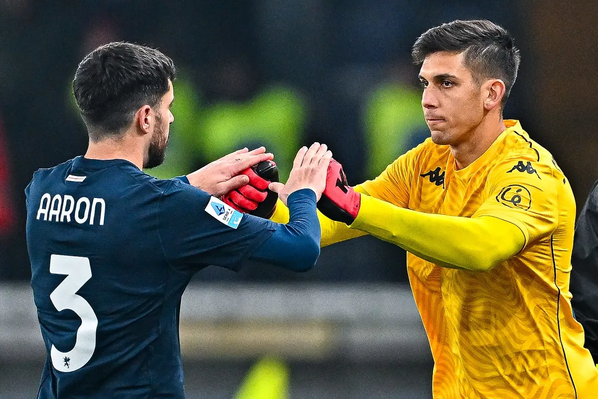 Nicola Reali, arquero del Genoa, duró tres minutos en cancha: expulsado ante Atalanta