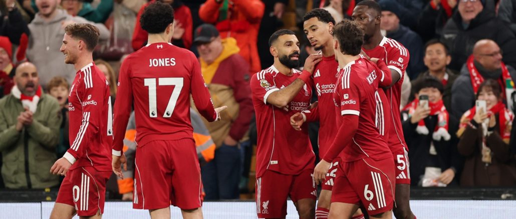 Liverpool derrotó a Brighton con doblete de Ekitike