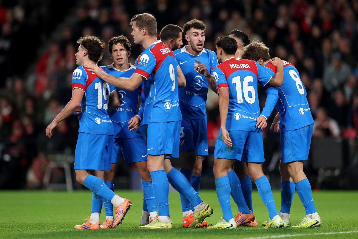 Atlético de Madrid remontó en Eindhoven y se afianzó entre los ocho mejores de la Champions League