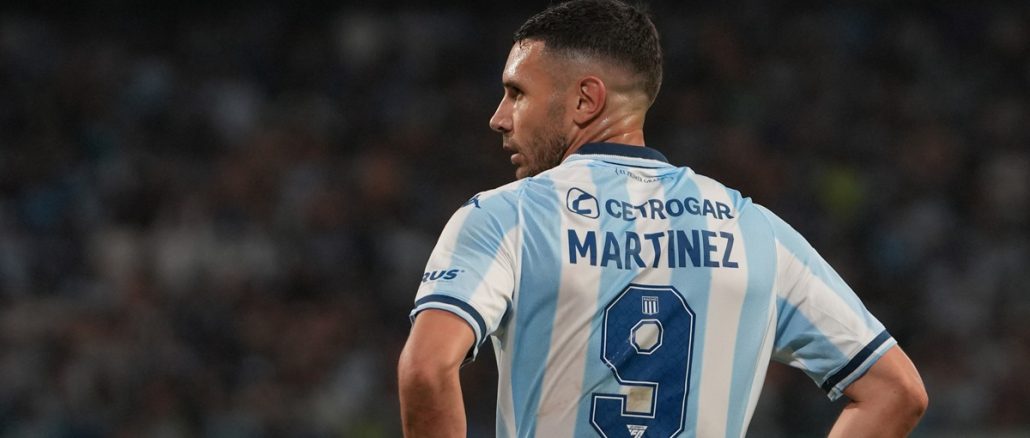 Maravilla Martínez vs Racing Club Maravilla Martínez adelantó a Racing con increíble gol