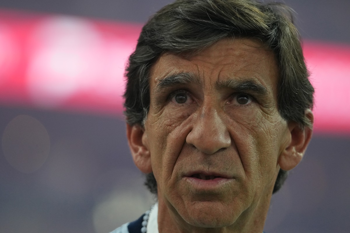 La continuidad del DT avanza a paso firme en la Academia. Racing le ofreció a Gustavo Costas la renovación hasta 2028