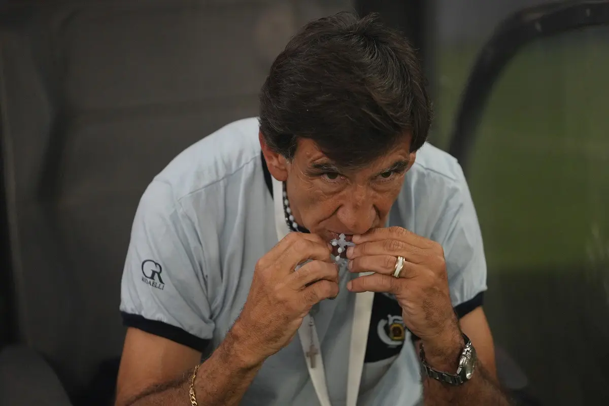 Gustavo Costas, tras la derrota de Racing ante Estudiantes: "Me quedo en deuda"
