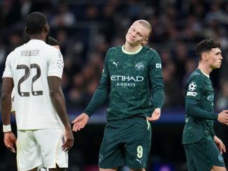 El noruego facturó de penal ante Real Madrid. Erling Haaland llegó a 55 goles en 54 partidos de Champions League