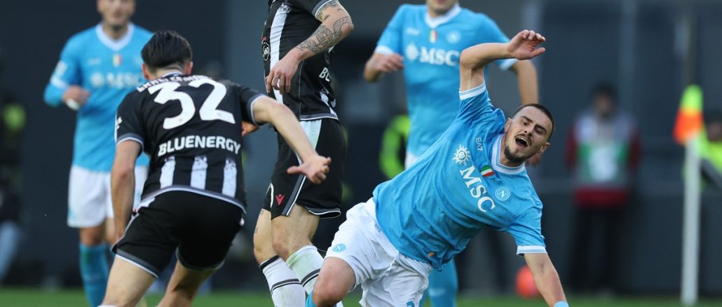 Udinese venció a Napoli Napoli cayó en su visita a Udinese