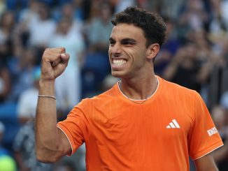 El argentino barrió en sets corridos a Rublev. Fran Cerúndolo hizo historia y se metió en octavos del Abierto de Australia