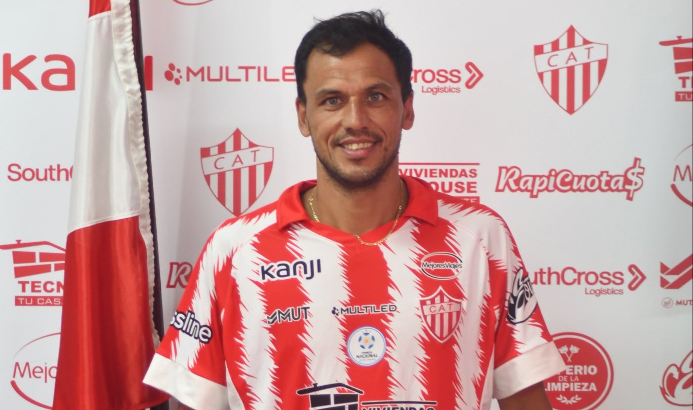 Presentación al estilo Eternauta para Fernando Enrique en Talleres de Escalada