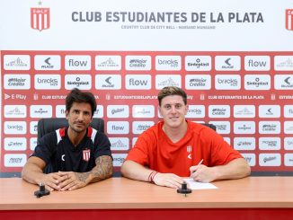 Adolfo Gaich puso la firma y será jugador de Estudiantes por los próximos tres años