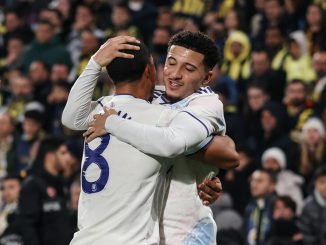 Aston Villa ganó como visitante de Fenerbahçe