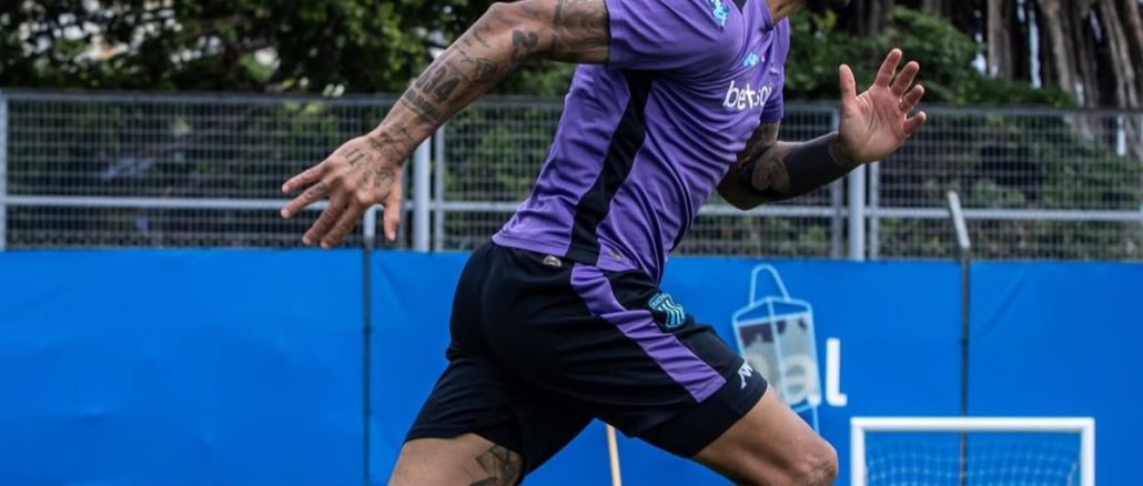 Se confirmó la salida de Rocky a Rusia este viernes. Adrián Balboa se despidió de Racing con sentidas palabras