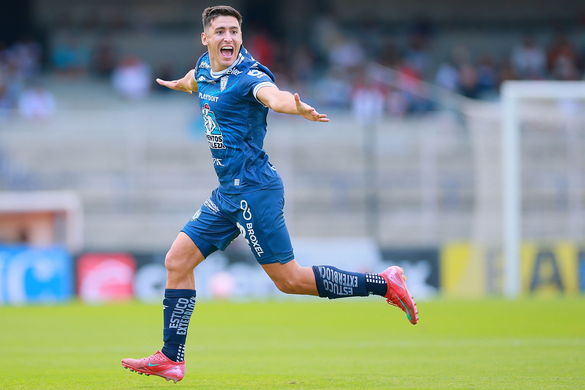 Tras un breve paso por Pachuca, Defensa y Justicia volvió a ceder a Gastón Togni