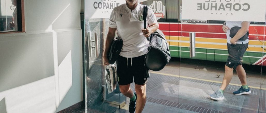 El entrenador del Taladro habló tras la derrota ante Sarmiento. Troglio volvió a exponer a Banfield: “Es difícil armar un equipo así”