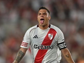 River derrotó a Gimnasia en el Monumental con goles de Juan Fernando Quintero.