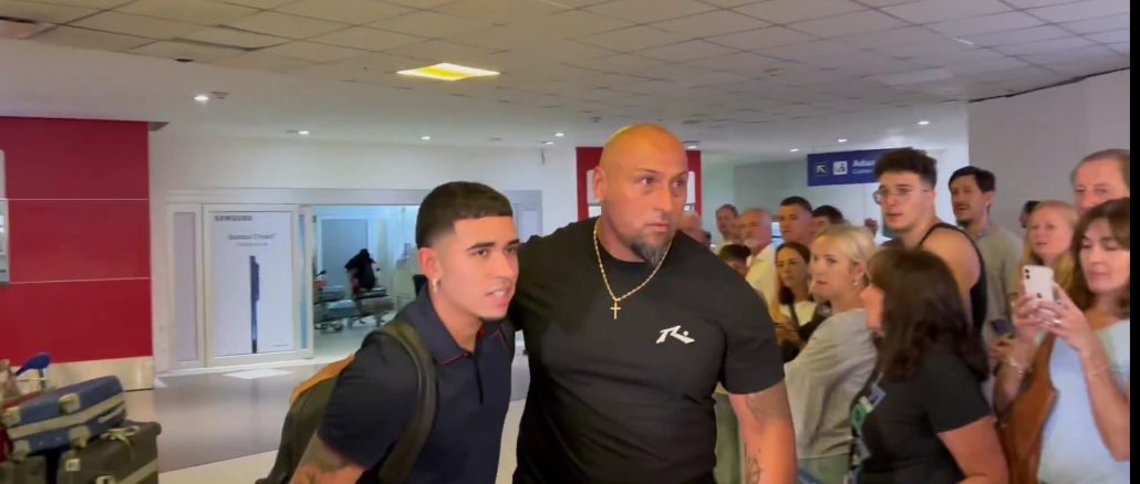 Kendry Páez llegó al país para sumarse a River como refuerzo