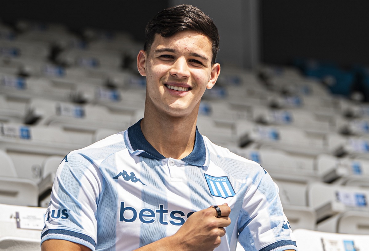 Valentín Carboni firmó y ya es refuerzo de Racing