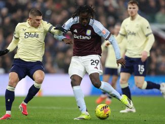Los Toffees ganaron 1 a 0 con un gol de Thierno Barry. Everton también ayudó al Arsenal y le ganó a Aston Villa como visitante