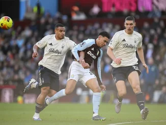 Aston Villa enfrentó al Nottingham Forest