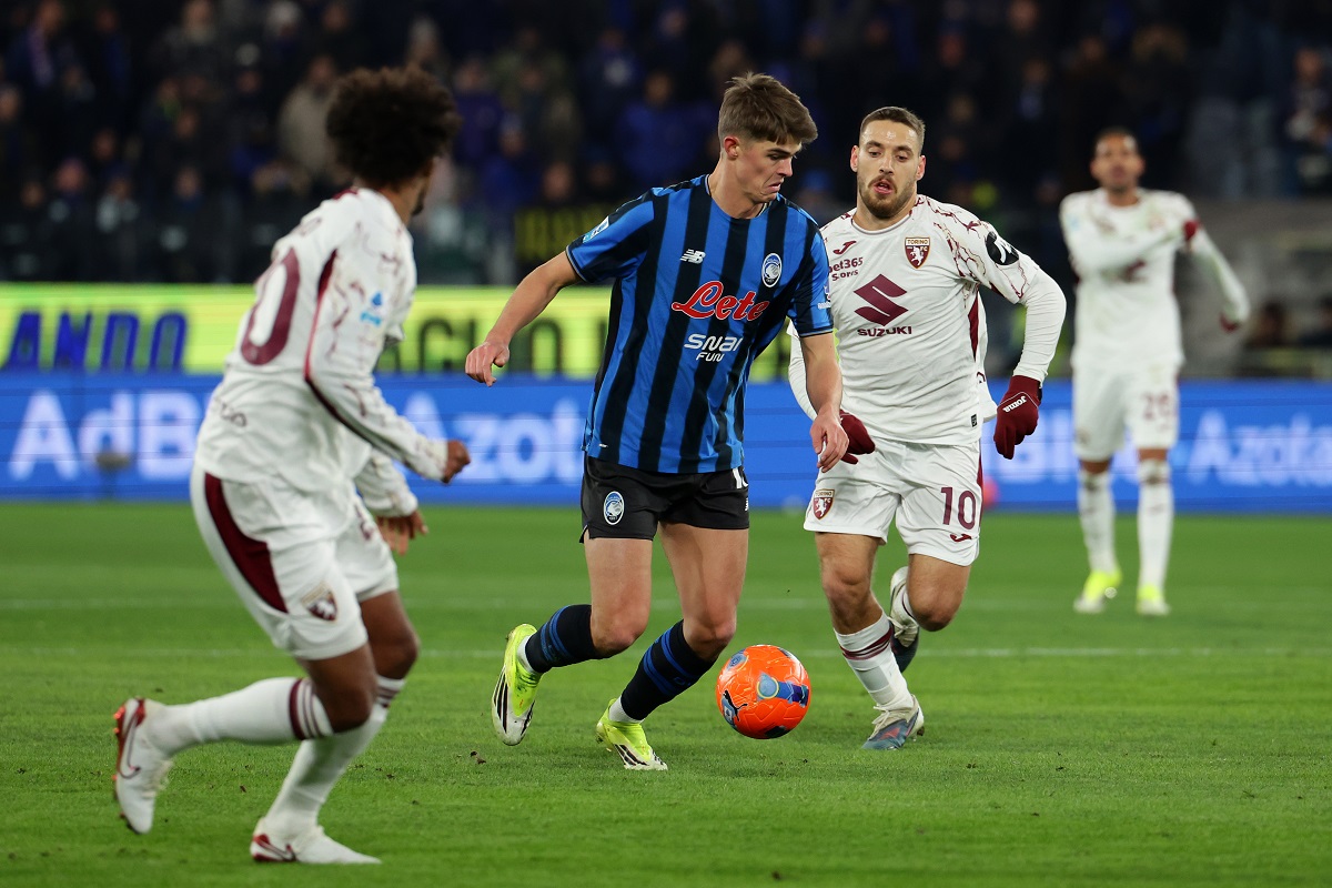 Fue victoria en Bérgamo con goles de De Ketelaere y Pasalic. Por Serie A, Atalanta pegó rápido, aguantó y le ganó a Torino por 2 a 0