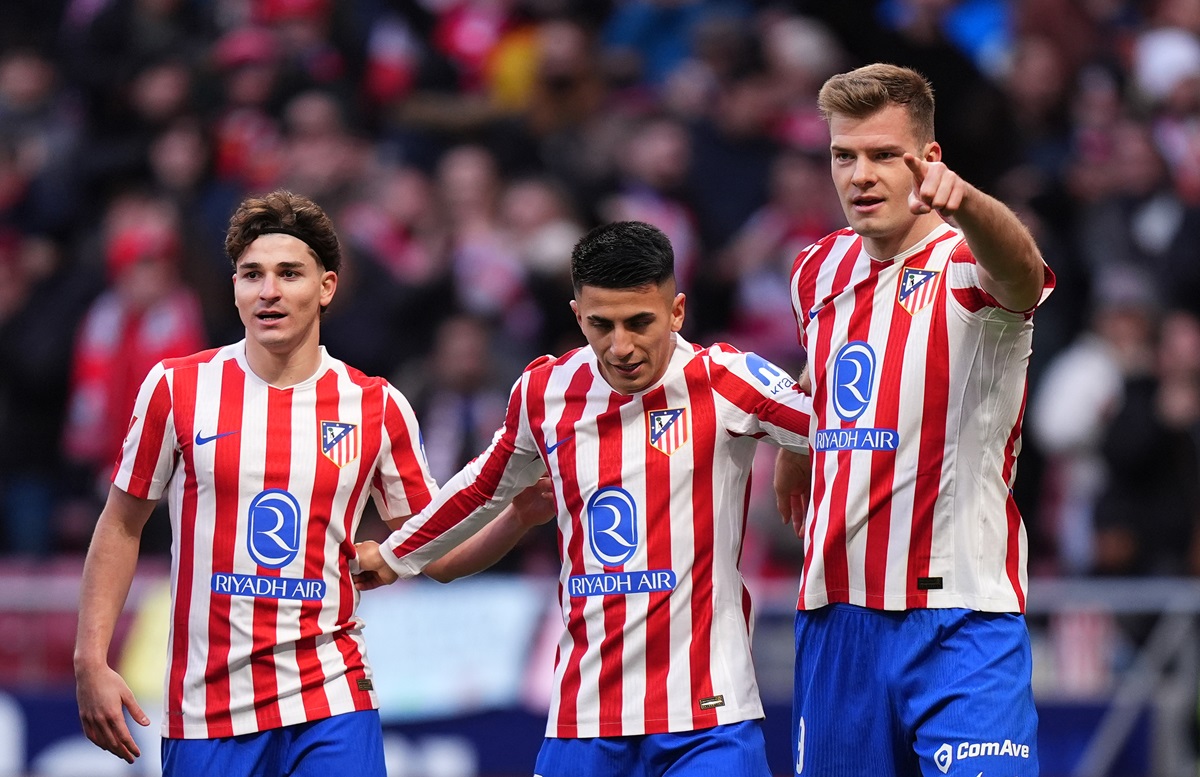 Atlético Madrid venció a Alavés y alcanzó la línea de Villarreal