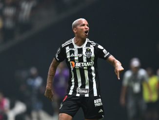 El delantero brasileño con pasado en Palmeiras firmó por un año. Deyverson se convirtió en refuerzo de Liga de Quito