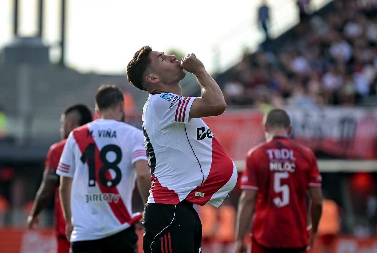 River comenzó el año venciendo a Barracas Central