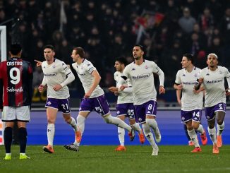Fue 2 a 1 con goles de Mandragora y Piccoli para el Viola. Fiorentina le ganó a Bologna, salió del descenso y despidió a Commisso