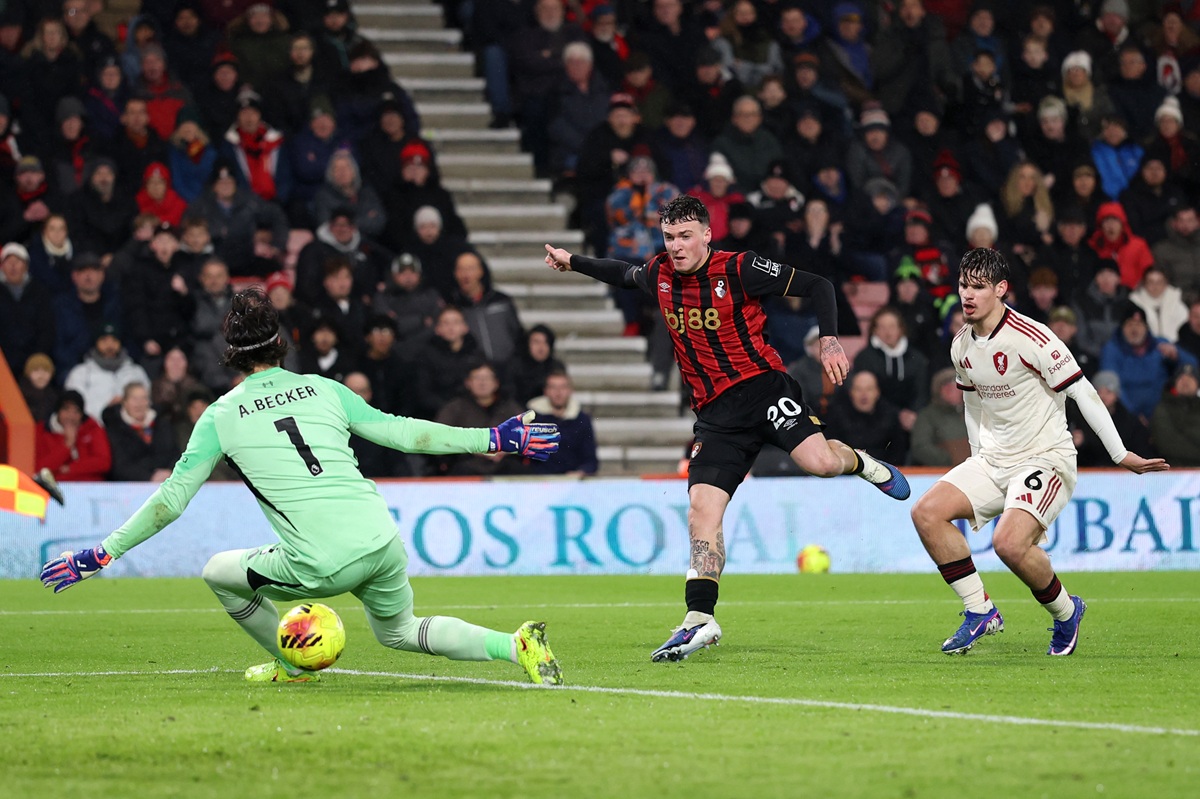 Álex Jiménez logró ante Liverpool su primer gol oficial