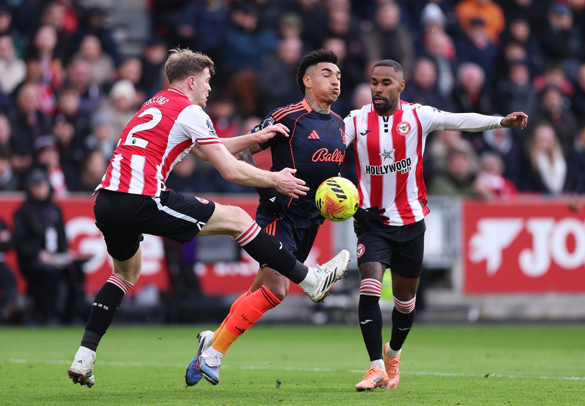 Fue 2 a 0 con goles de Igor Jesus y Taiwo Awoniyi. Nottingham Forest ganó ante Brentford y potenció su sueño de permanencia