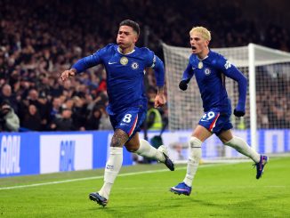 Tres argentinos entre los 22 jugadores en Stamford Bridge. Enzo Fernández, Garnacho y Castellanos titulares en Chelsea - West Ham