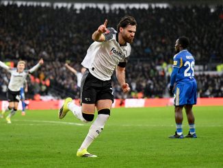 Hizo uno ante Wrexham por Championship y otro ante Leeds por FA Cup. El chileno Ben Brereton arrancó el 2026 con 2 goles en 2 partidos