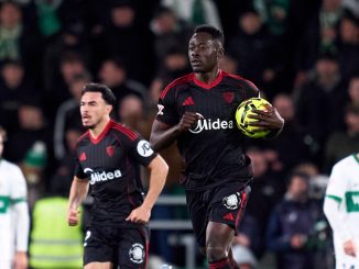 Akor Adams salvó a Sevilla con doblete en Elche