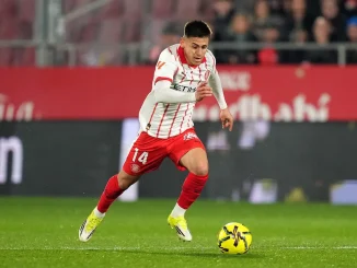 Claudio Echeverri entró en Girona ante Real Oviedo y suma su segundo partido en La Liga