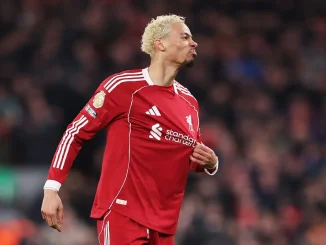 Hugo Ekitike diseñó un doblete en dos minutos y el Liverpool se lo dio vuelta al Newcastle