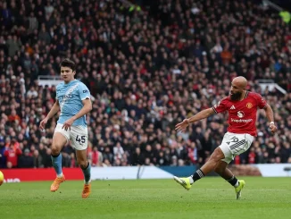 Bryan Mbeumo asalta el derbi de Manchester con un golazo de contra para el United