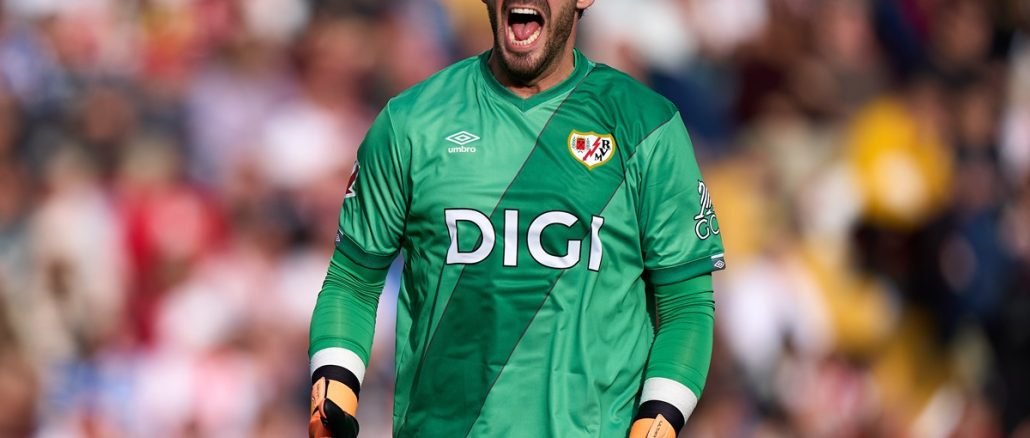 Augusto Batalla, hoy figura de Rayo Vallecano, habló de su flagelo con el alcochol de muy joven El arquero de Rayo Vallecano contó su calvario en River. Augusto Batalla: "Tenía que tomar dos vasos de vino para irme a dormir"