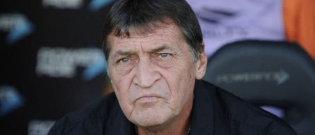 Julio Falcioni asoma como alternativa para asumir en Instituto