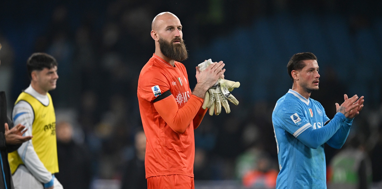 Napoli quedó al borde del KO en Champions League