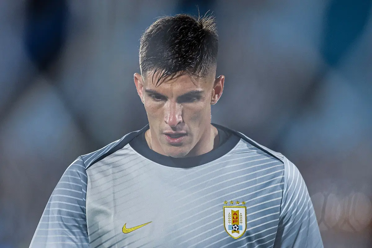 El uruguayo Sergio Rochet apuntó contra el Dibu Martínez: «No me gusta su soberbia»