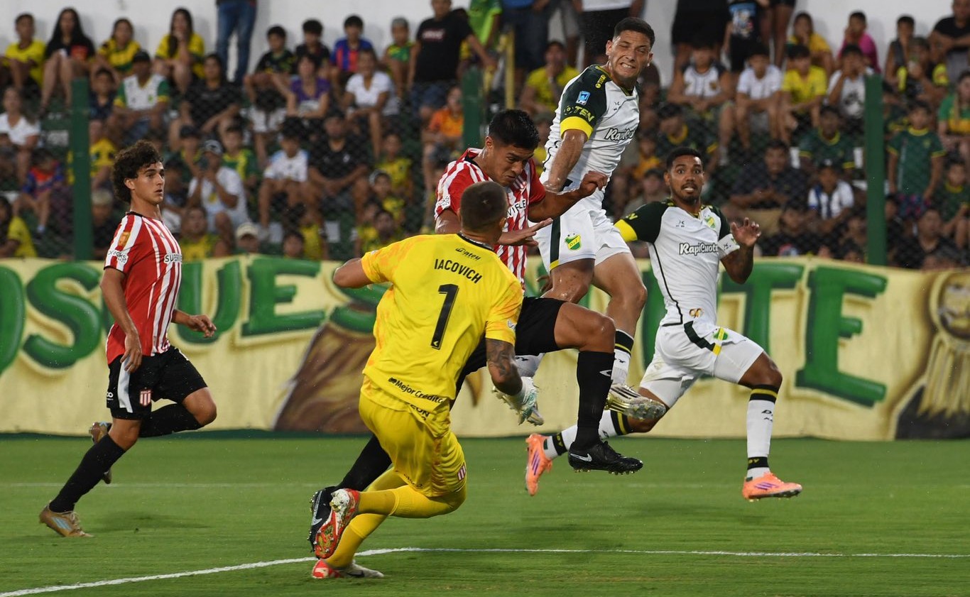 Defensa y Justicia Estudiantes