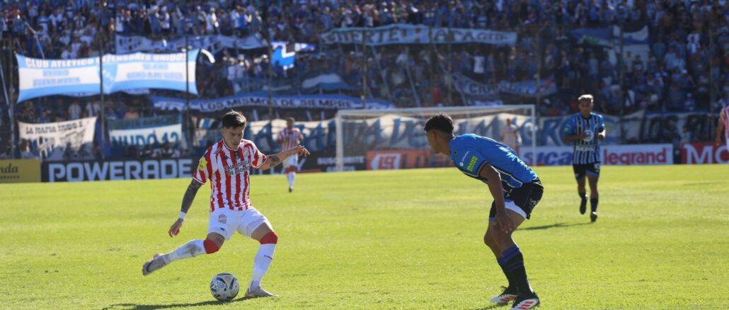 Almagro 0-1 San Martín T San Martín de Tucumán pegó de entrada y terminó festejando ante Almagro en José Ingenieros.