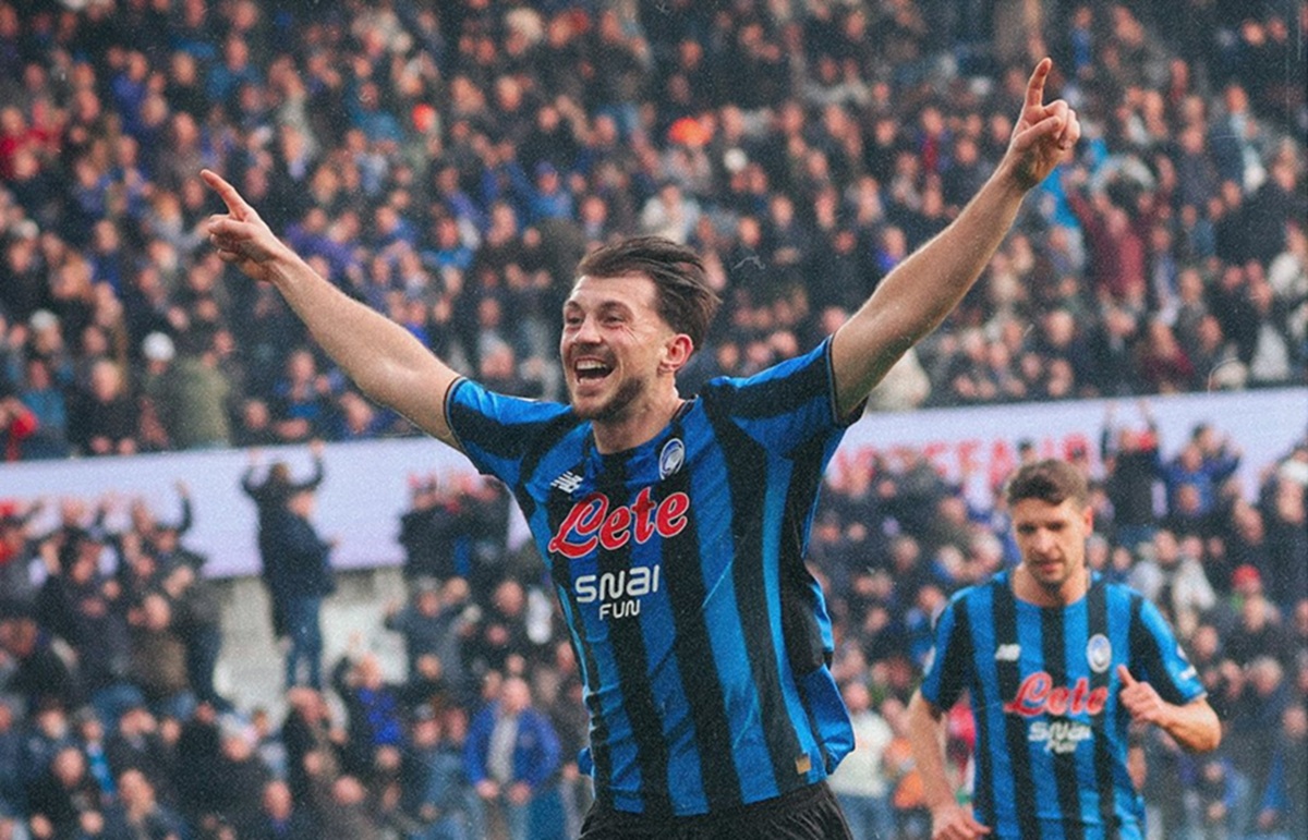 Atalanta remontó ante Napoli, que se despide de la defensa del título