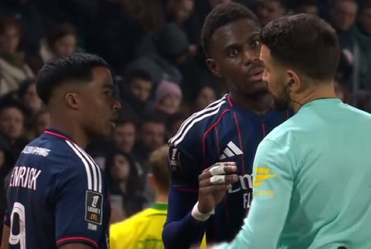 El brasileño que debe volver a Real Madrid fue expulsado ante Nantes. Endrick mostró otra faceta y vio la primera roja en Lyon
