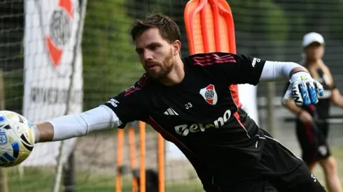 Ezequiel Centurión vuelve al arco de River en la Reserva