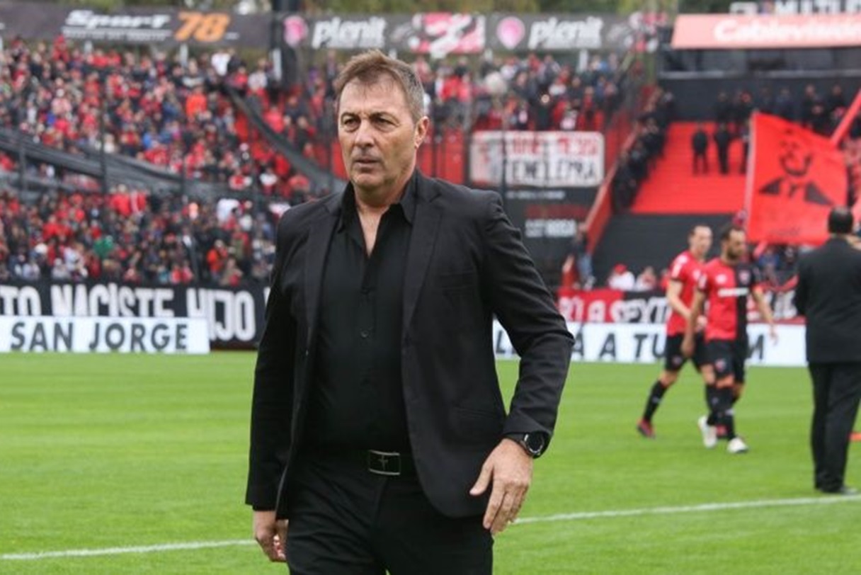 Descartados Martín Palermo y Mauricio Larreira, ahora Frank Darío Kudelka asoma como el próximo DT de Newell´s