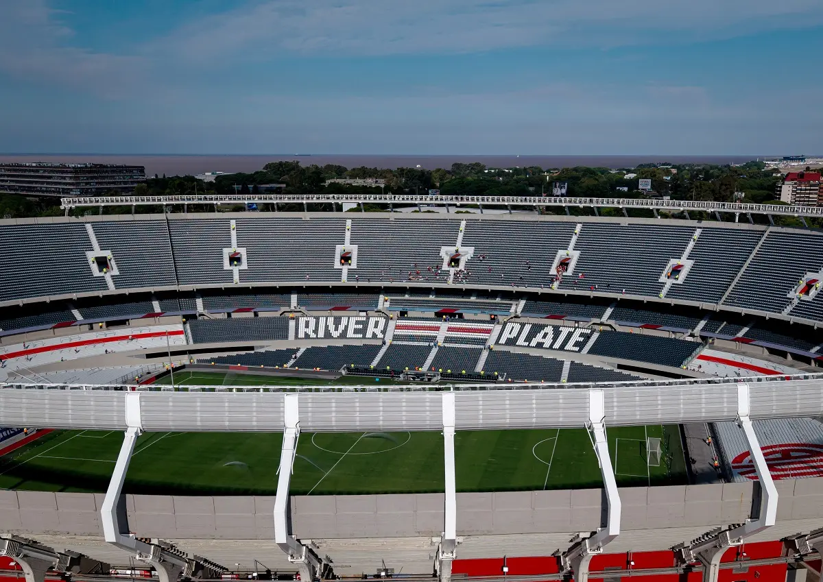 Revolución histórica en Argentina: River venderá cerveza en el estadio Monumental