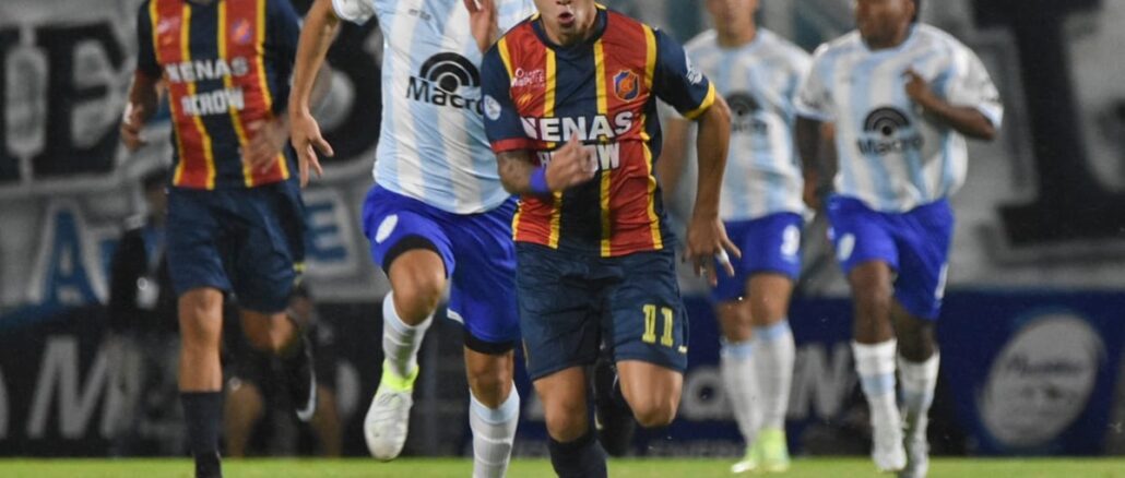 Gimnasia y Tiro vs Colegiales El equipo de Teté Quiroz doblegó por 2 a 1 al Tricolor en Salta. Gimnasia y Tiro venció a Colegiales con doblete de Gordillo