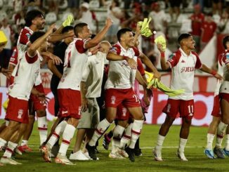 Huracán derrotó a San Lorenzo y estiró a siete su invicto ante su Clásico.