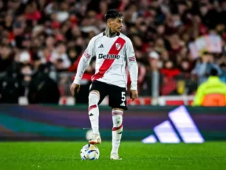 Juan Carlos Portillo se rompió los ligamentos de su rodilla y estará varios meses afuera de las canchas.